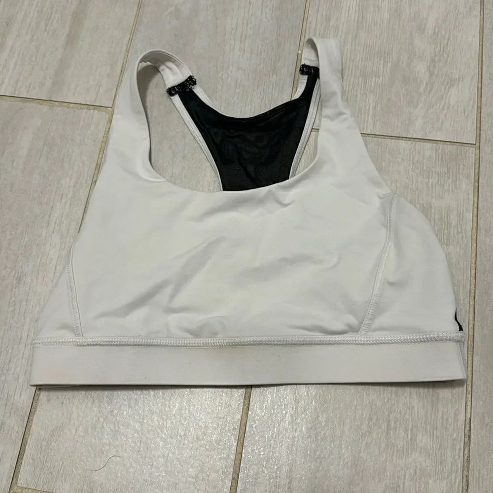 Lululemon white/black sports bra 4